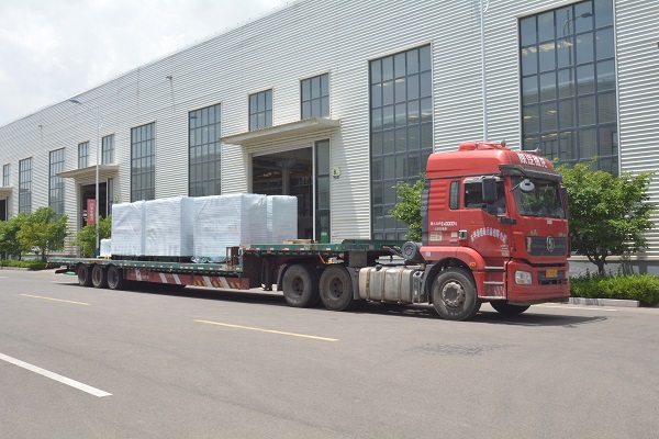 華全出口多臺靜音發電機，發貨完成為用戶提供電力保障